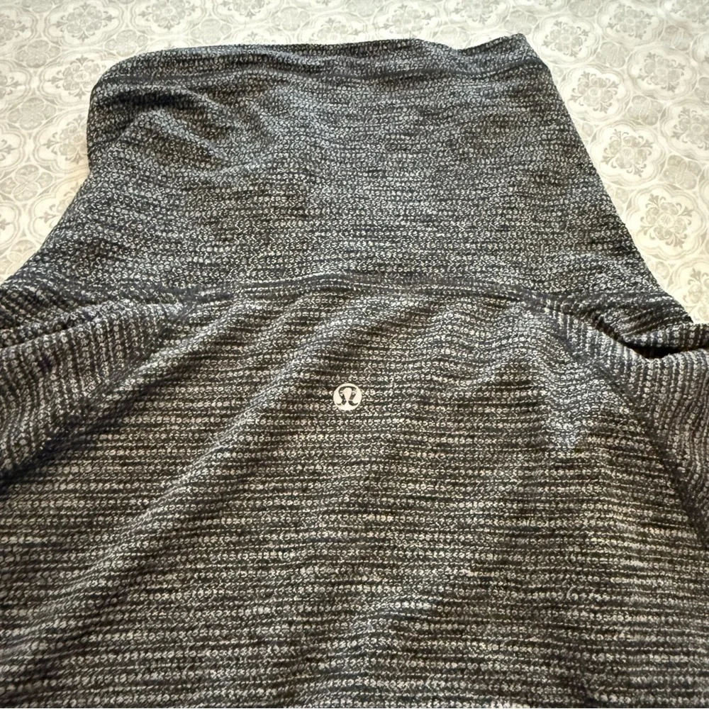 Lululemon Healthy Heart Pullover Coco Pique Black Size 6